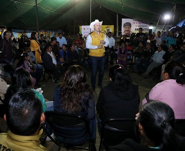 la toma de protesta de Wendy Eréndira Cervantes Chávez como nueva presidenta del Comité Ejecutivo Municipal en Tlalnepantla, Octavio Guerrero Peña en Totolapan, así como de Francisco Pedraza Cuadros en Tlayacapan