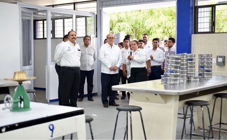 El Instituto Tecnológico de Zacatepec (ITZ) se coloca a la vanguardia nacional con su el nuevo Laboratorio de Ingeniería Civil, mismo que contará con equipo de punta, que sólo tiene en el país la Universidad Nacional Autónoma de México (UNAM)