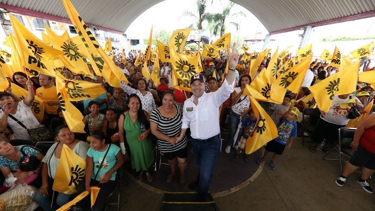 El candidato del PRD a gobernador de Morelos, Rodrigo Gayosso Cepeda, se comprometió a aumentar el apoyo económico a las Empresas de la Mujer Morelense, para duplicar el número de jefas de familias beneficiadas con este programa social