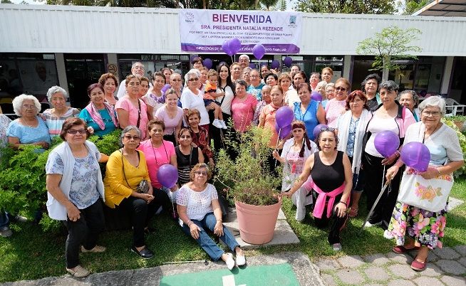 Lo que sería una visita de trabajo a la unidad ubicada en la colonia Lomas de la Selva, se convirtió en una auténtica convivencia