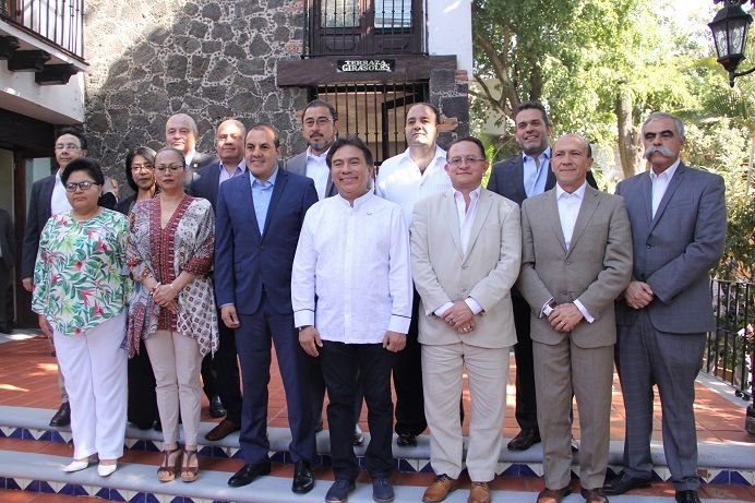 Esta reunión, a la que fueron convocados los organismos autónomos de derechos humanos de los estados de Hidalgo, Querétaro, Tlaxcala, San Luis Potosí, Puebla, Estado de México, Ciudad de México, Guerrero, Chihuahua, Veracruz y Morelos, fueron conducidos por la presidenta de la Federación Mexicana, Namiko Matzumoto Benítez