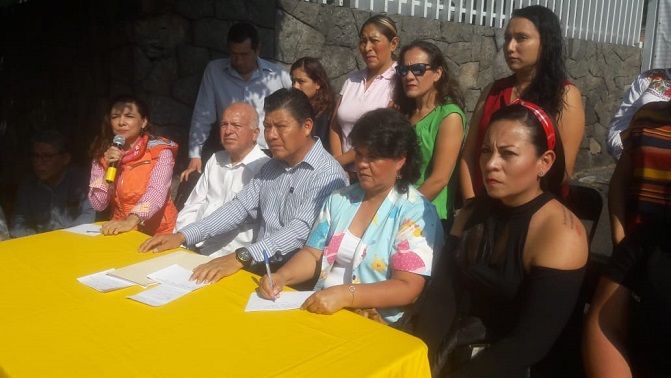 El presidente del Sol Azteca, Matías Quiroz Medina, integrantes del Comité Ejecutivo Estatal y encargadas de las Estancias Infantiles, hicieron un enérgico llamado al presidente López Obrador para que dé marcha atrás a este recorte presupuestal