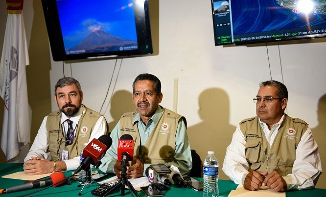 Pedro Enrique Clement Gallardo, titular de la CEPCM, explicó que el proceso de construcción y destrucción de domos del volcán que ha ocurrido en los últimos años, ha mostrado algunos cambios en su naturaleza en las recientes semanas