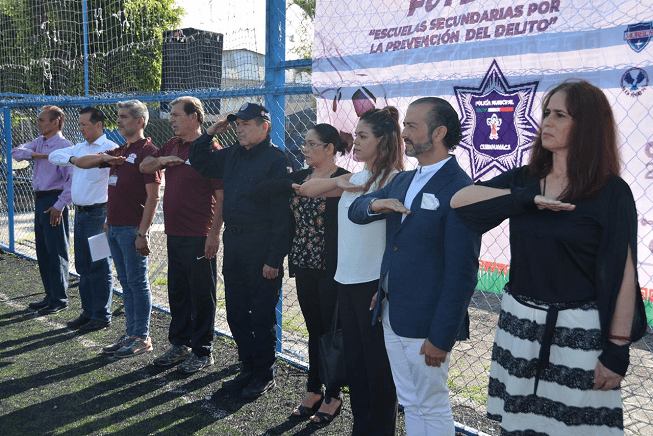 Las instalaciones deportivas del Colegio Morelos de nueva cuenta serán la sede de este torneo. Invitados a la ceremonia de inauguración se dieron cita el director del Instituto del Deporte del Ayuntamiento de Cuernavaca, Jaime Serna Pérez, Héctor Bahena Rivera, Presidente de la AEFEM, la Asociación de Entrenadores de Futbol de Morelos A.C.