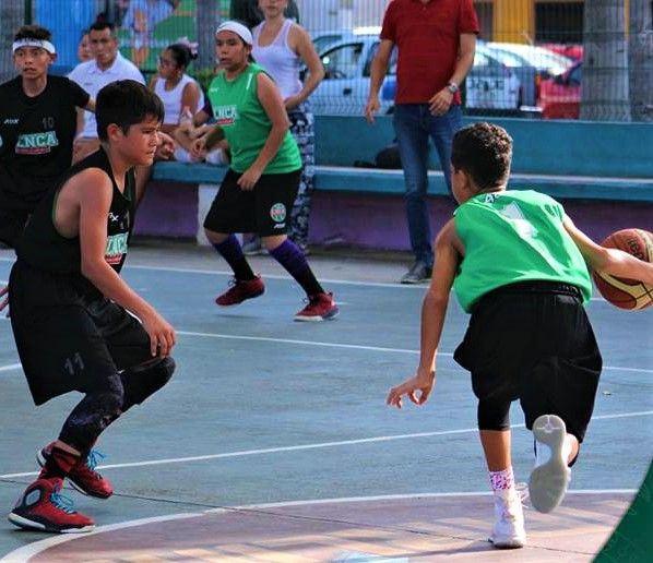 Los dos finalistas llegaron con sus mejores elementos para pelear por la corona en juego, pero los ahora campeones fueron más constantes en la ofensiva y ello poco a poco les fue dando la ventaja para alcanzar el título en juego