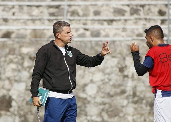 Ricardo Valiño, estratega de los Cañeros del Zacatepec, al final del juego ante los Leones Negros, señaló: "Creo que mientras el partido estaba de once contra once todo transcurría bien, aunque tuvimos un par de oportunidades que se dejaron escapar, pero estoy muy contento con los muchachos porque ellos entraron con todo para salir con el triunfo desde un principio”