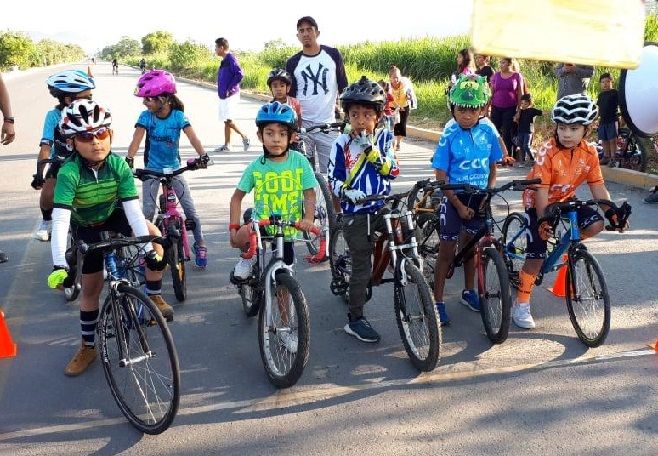 Cabe señalar que las categorías mayores, de doce años, y la categoría juvenil, invitada, tuvieron una competencia de Contra Reloj Individual de 6 km para los de 12 y 13 años y para los otros 9 km de carrera