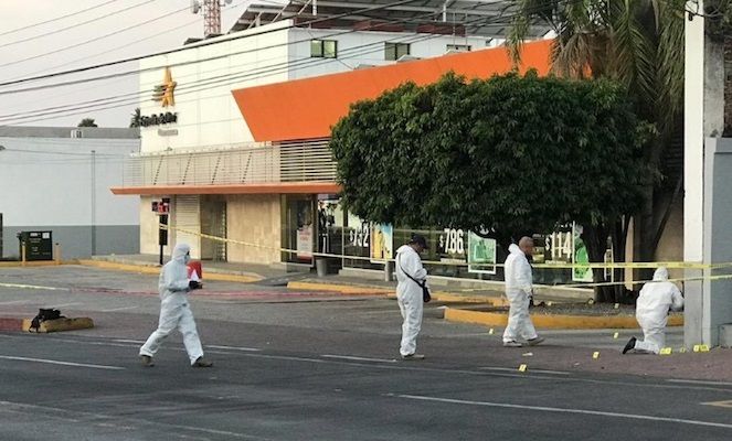 Informó que elementos del Mando Coordinado Policía Morelos, Policía de Investigación Criminal, efectivos de la Guardia Nacional y del Ejército Mexicano establecieron coordinación interinstitucional, para atender este lamentable suceso, en el que ha quedado establecido que en ningún momento se atentó contra turistas ni demás personas que se encontraban en el sitio