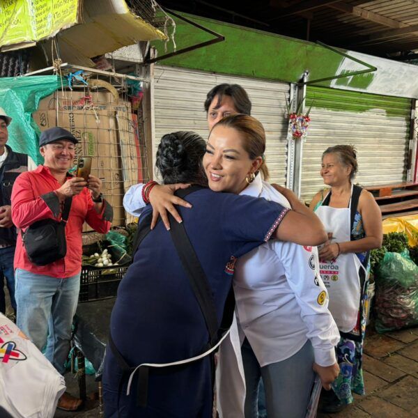 Luz Figueroa apoya al Mercado Municipal Adolfo López Mateos